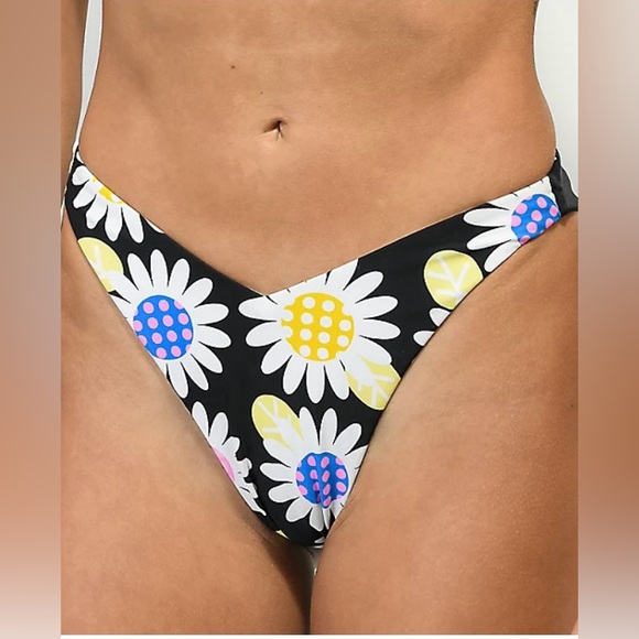 Trillium Lizzie Daisy Black High Leg Bikini Set Complete Bikini Set - Picture 9 of 10